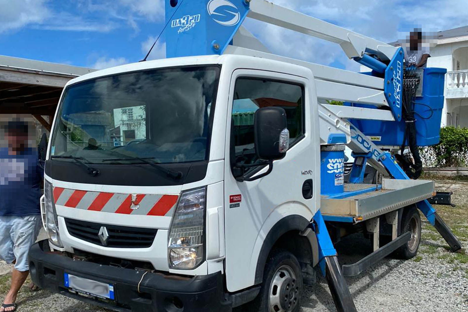 Nacelle élévatrice XTREME CLEANING SERVICES